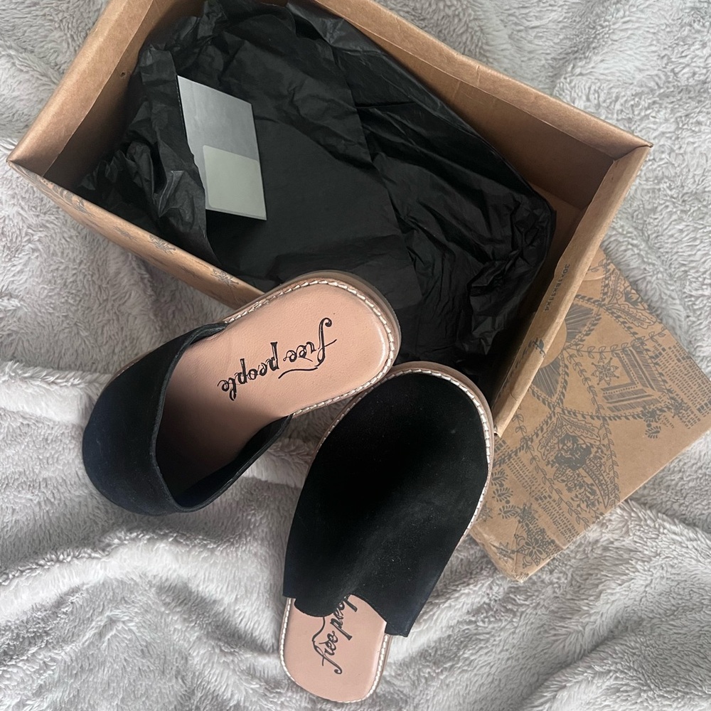 Free People slides